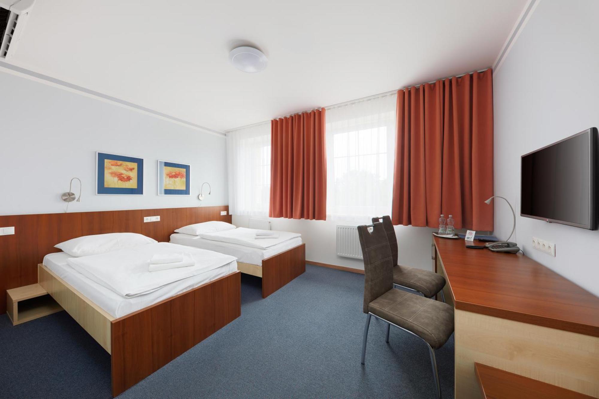 Hotel Nikolas Ostrava Dış mekan fotoğraf