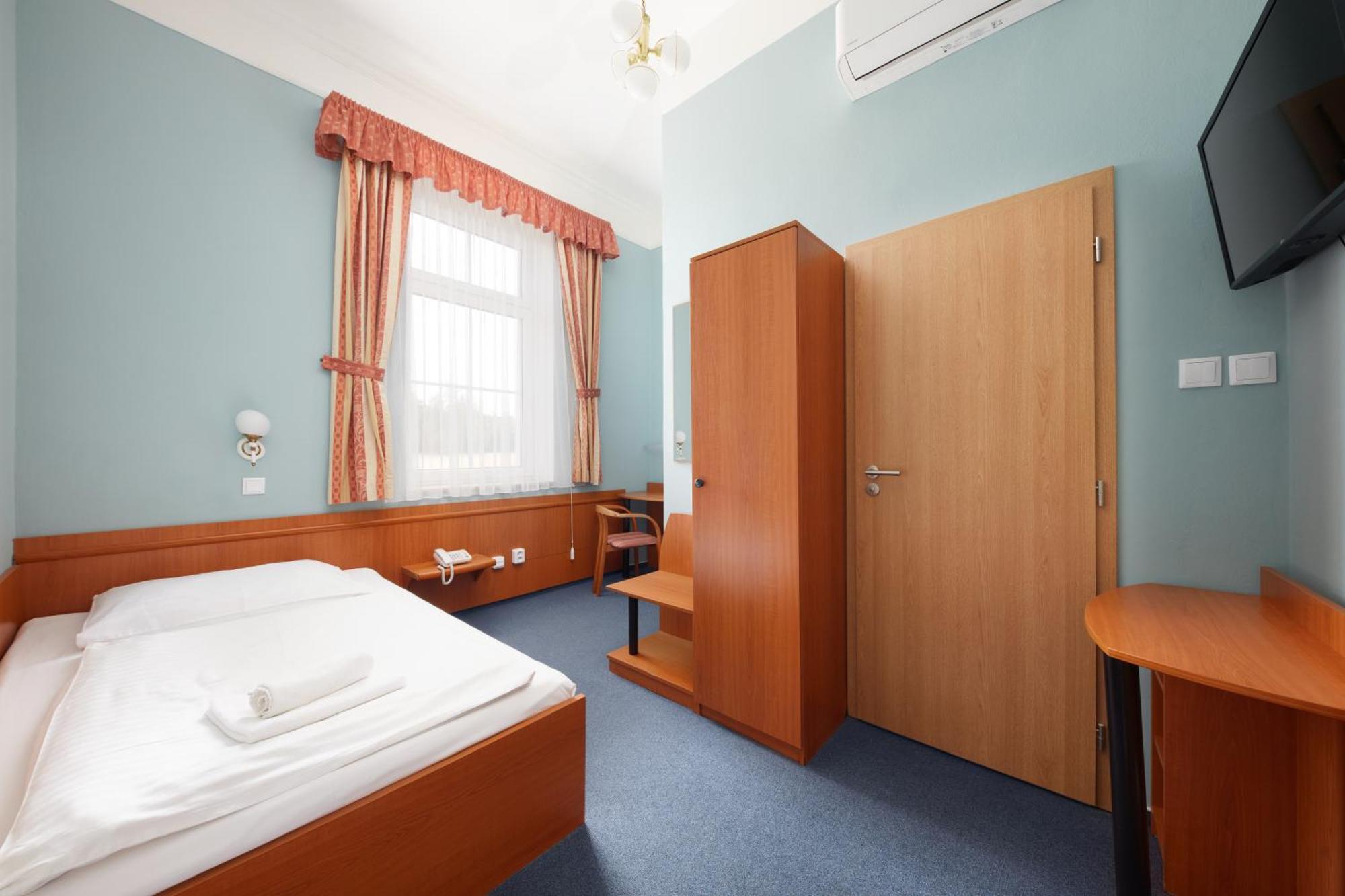 Hotel Nikolas Ostrava Dış mekan fotoğraf