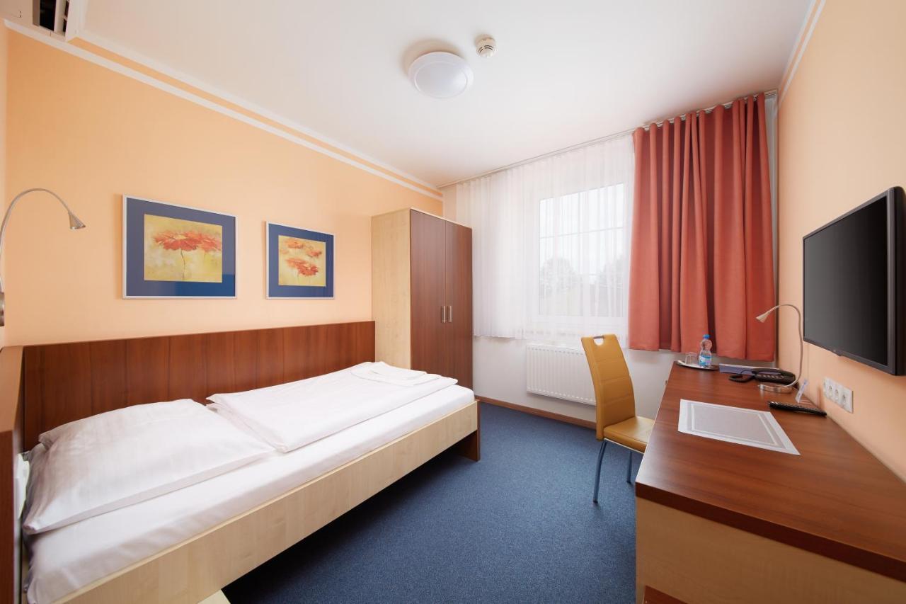 Hotel Nikolas Ostrava Dış mekan fotoğraf